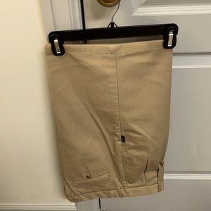 Men’s/ Boys khaki shorts. Parker brand. 32h.
